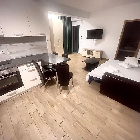 Mamaia Central Apartments ภายนอก รูปภาพ