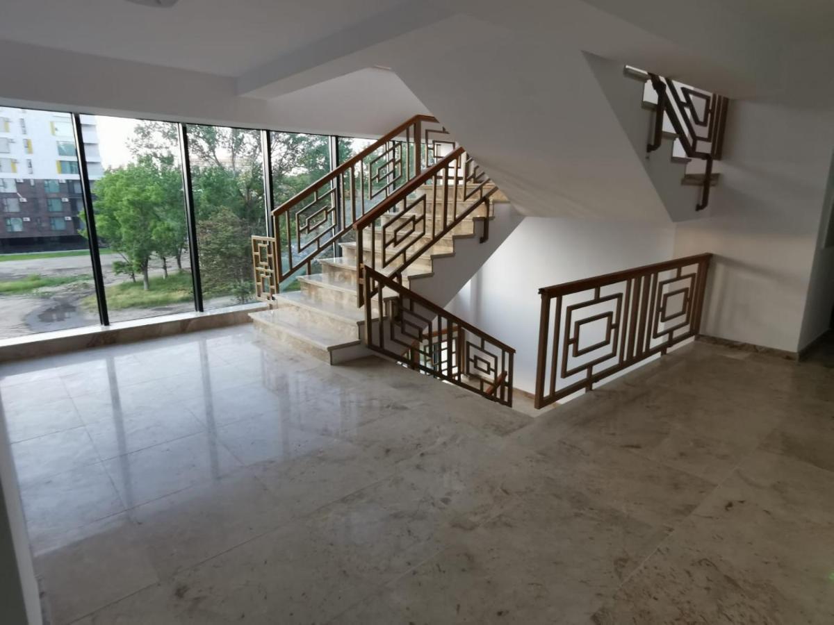 Mamaia Central Apartments ภายนอก รูปภาพ