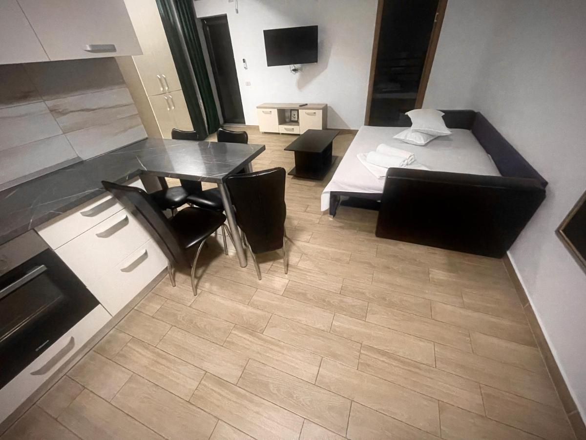 Mamaia Central Apartments ภายนอก รูปภาพ